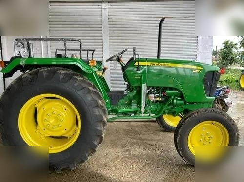 JOHN DEERE 5210 - Traktor: das Bild 1 JOHN DEERE 5210 - Traktor: das Bild 1