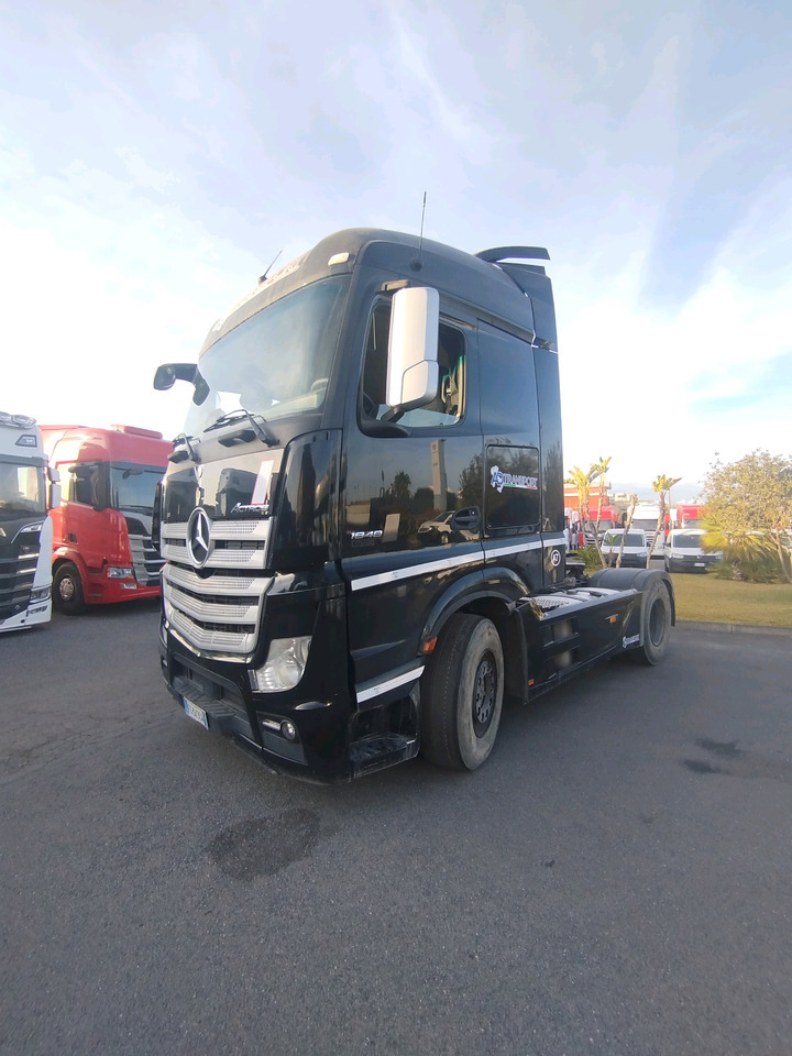 Mercedes Actros 1848 - Sattelzugmaschine: das Bild 2 Mercedes Actros 1848 - Sattelzugmaschine: das Bild 2
