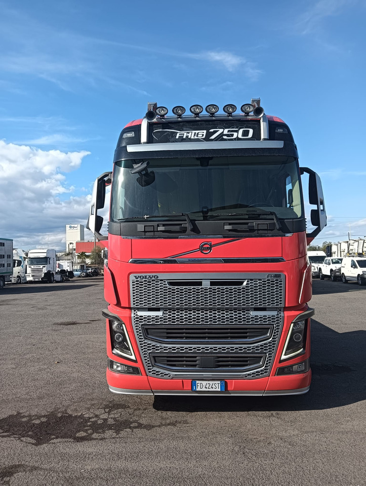 VOLVO FH16 750 - Pritsche LKW: das Bild 3 VOLVO FH16 750 - Pritsche LKW: das Bild 3