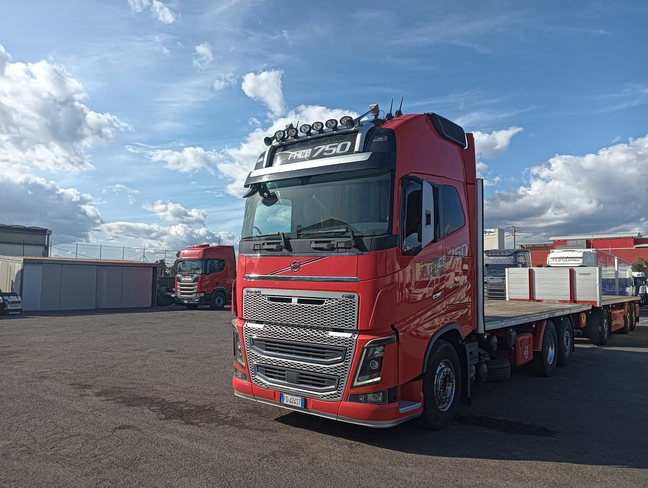 VOLVO FH16 750 - Pritsche LKW: das Bild 1 VOLVO FH16 750 - Pritsche LKW: das Bild 1