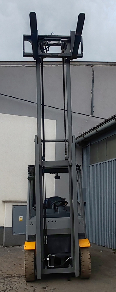 Jungheinrich TFG 425s 2018bj/ 4300std/ 4m/ - Treibgasstapler: das Bild 3 Jungheinrich TFG 425s 2018bj/ 4300std/ 4m/ - Treibgasstapler: das Bild 3