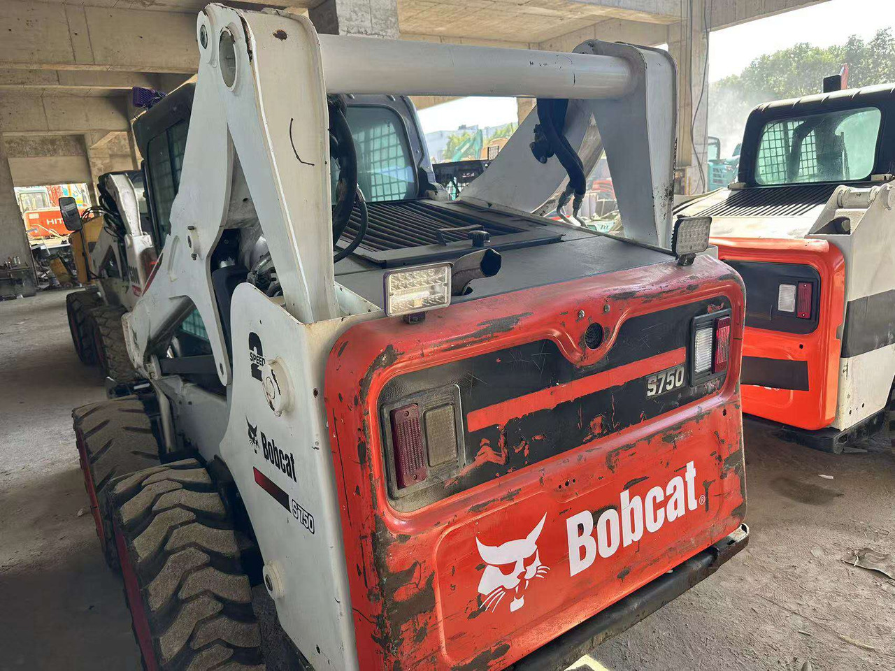Bobcat S750 - Kompaktlader: das Bild 4 Bobcat S750 - Kompaktlader: das Bild 4