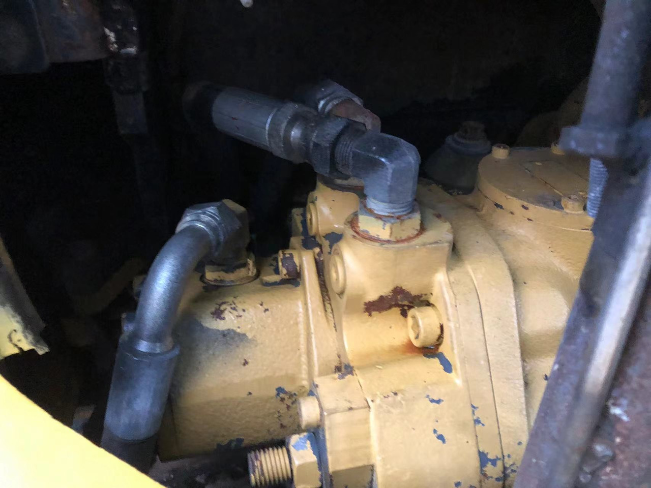 CAT 304C - Minibagger: das Bild 3 CAT 304C - Minibagger: das Bild 3