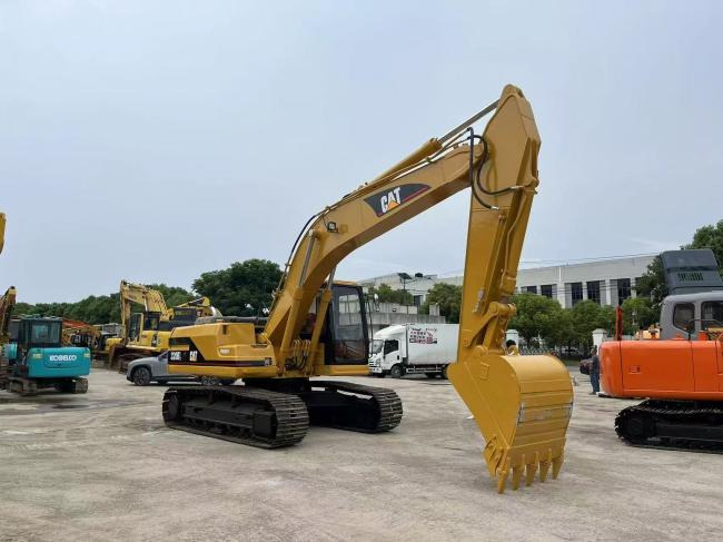 CAT 320BL - Kettenbagger: das Bild 5 CAT 320BL - Kettenbagger: das Bild 5