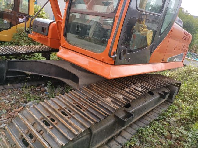 Doosan DX300 - Kettenbagger: das Bild 4 Doosan DX300 - Kettenbagger: das Bild 4