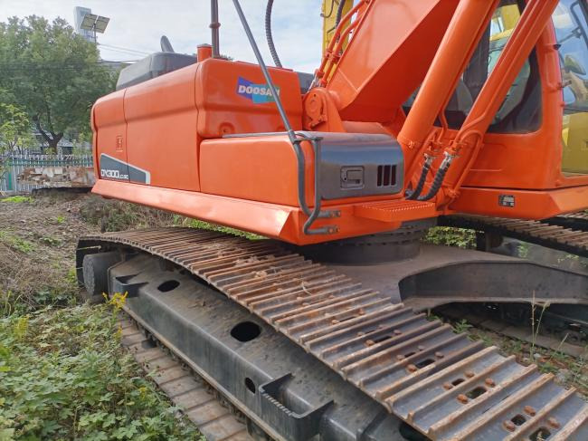 Doosan DX300 - Kettenbagger: das Bild 3 Doosan DX300 - Kettenbagger: das Bild 3