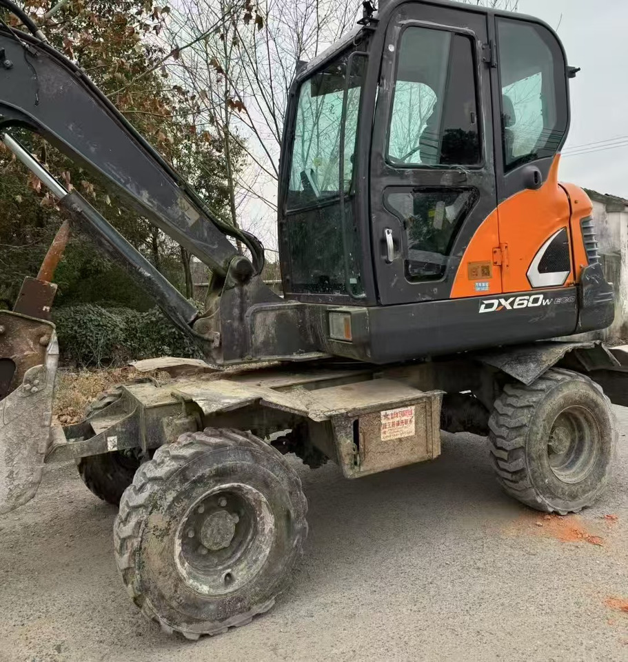 Doosan DX60 - Mobilbagger: das Bild 2 Doosan DX60 - Mobilbagger: das Bild 2