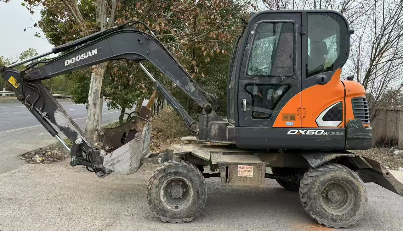 Doosan DX60 - Mobilbagger: das Bild 4 Doosan DX60 - Mobilbagger: das Bild 4