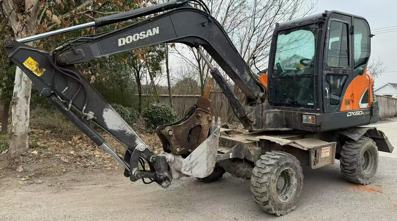 Doosan DX60 - Mobilbagger: das Bild 1 Doosan DX60 - Mobilbagger: das Bild 1