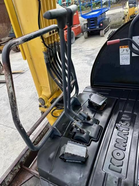 Komatsu PC20 - Minibagger: das Bild 2 Komatsu PC20 - Minibagger: das Bild 2