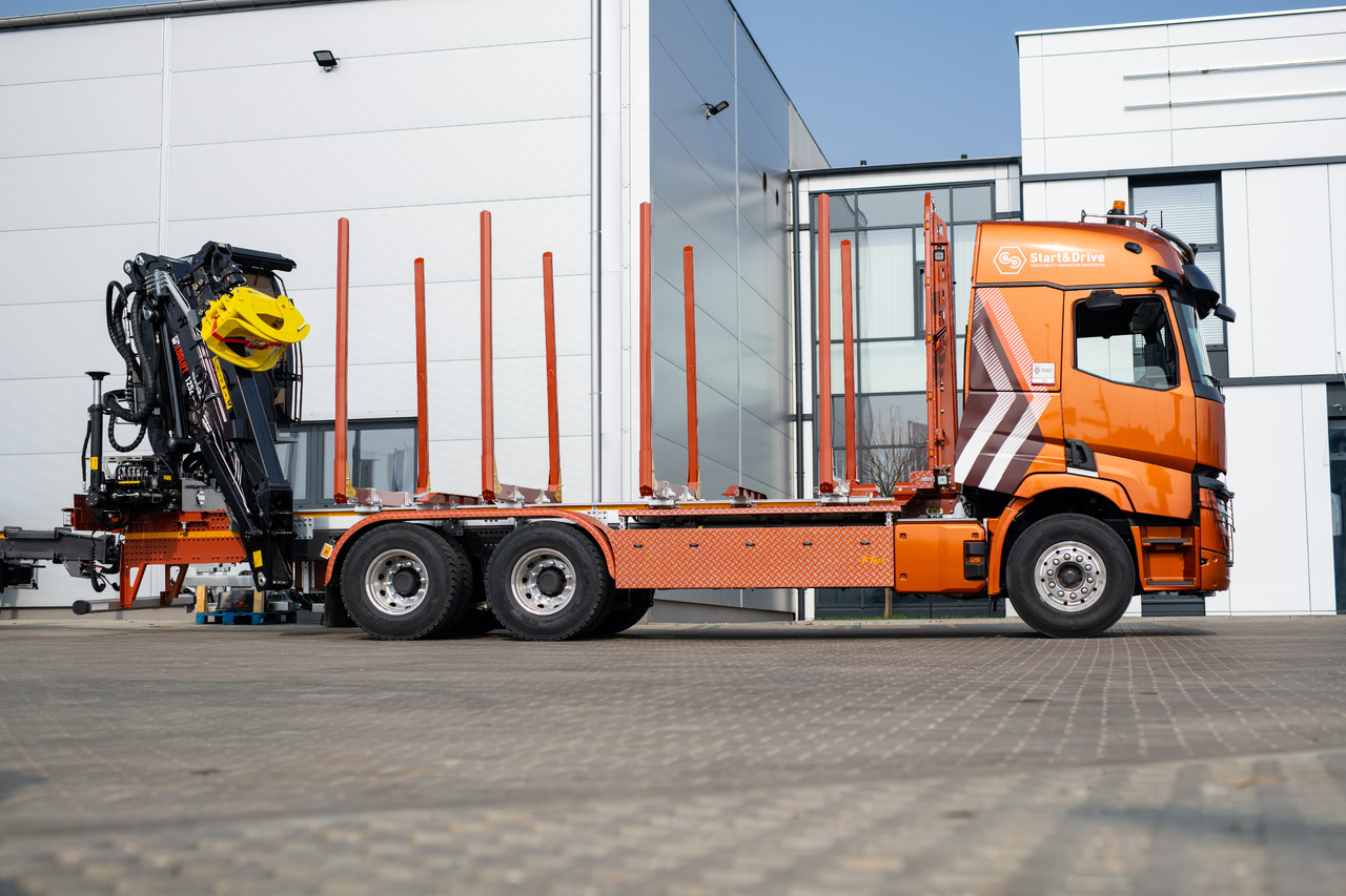 RENAULT TRUCKS C P6X4 Loglift 125 Z 93 C P6X4 Loglift + 125 Z 93 - Holztransporter, Elektro-LKW: das Bild 1 RENAULT TRUCKS C P6X4 Loglift 125 Z 93 C P6X4 Loglift + 125 Z 93 - Holztransporter, Elektro-LKW: das Bild 1