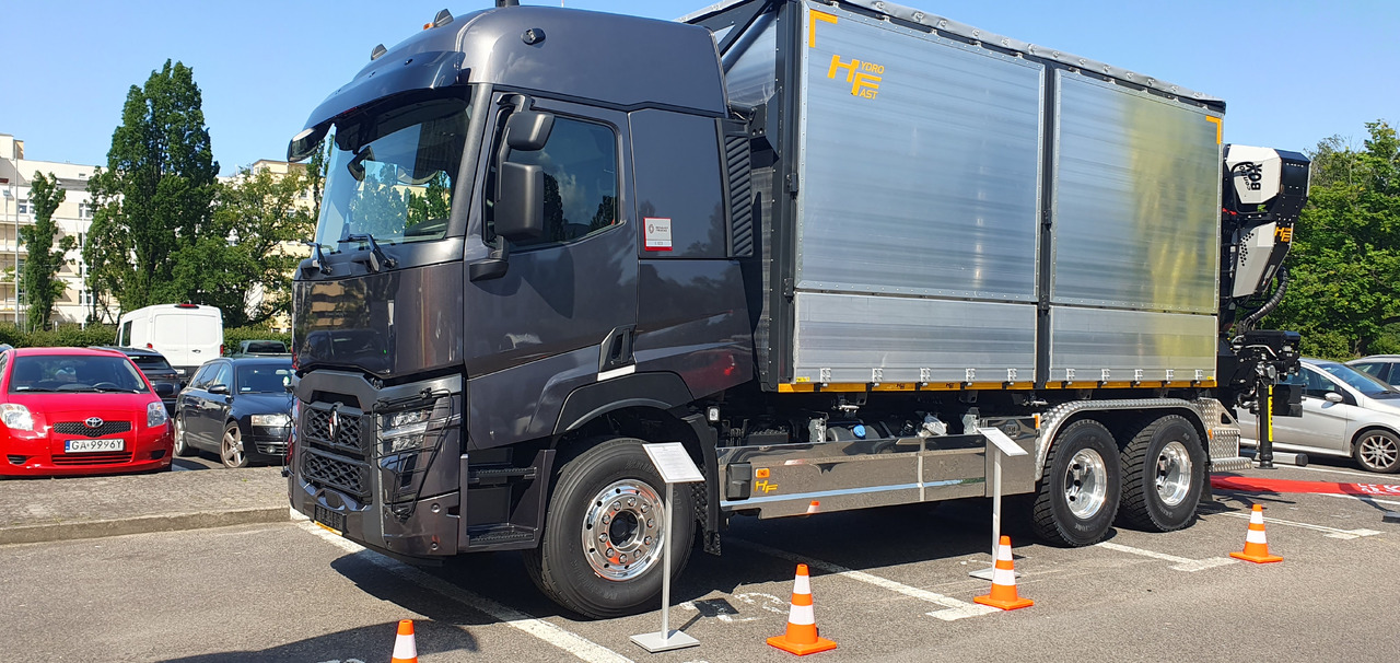 RENAULT TRUCKS CP6x4 Renault zabudowa do biomasy z żyurawiem Tajfun L155ZK/ Renault Biomass body with crane Tajfun L155ZK/ Renault Biomasse-Aufbau mit Kran Tajfun L155ZK - Holztransporter: das Bild 1 RENAULT TRUCKS CP6x4 Renault zabudowa do biomasy z żyurawiem Tajfun L155ZK/ Renault Biomass body with crane Tajfun L155ZK/ Renault Biomasse-Aufbau mit Kran Tajfun L155ZK - Holztransporter: das Bild 1
