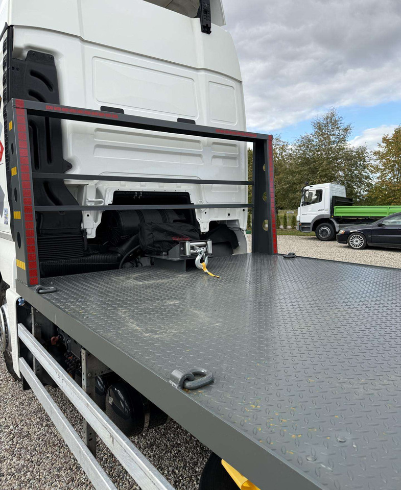MAN TGX 26.420 - Autotransporter LKW: das Bild 4 MAN TGX 26.420 - Autotransporter LKW: das Bild 4