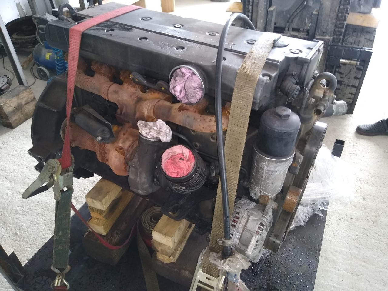 Motor für LKW MERCEDES-BENZ REGENERACJA NAPRAWA REMONT SILNIK Om: 473 , om 472 , om 471 , om 470 , om 934 , om 936 mp4 mp5 Om: 501 ,om 541, om 457 ,om 460 ,om 904 , om 906, om 924, om 926 Om: 502 V8, 503 V10, 504 V12 Om: 401, 42: das Bild 28