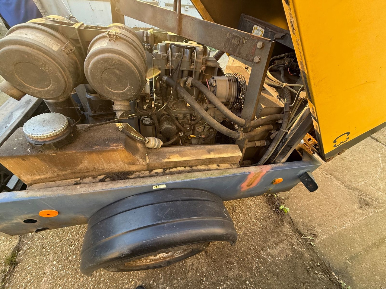 Luftkompressor CompAir  K 461: das Bild 6