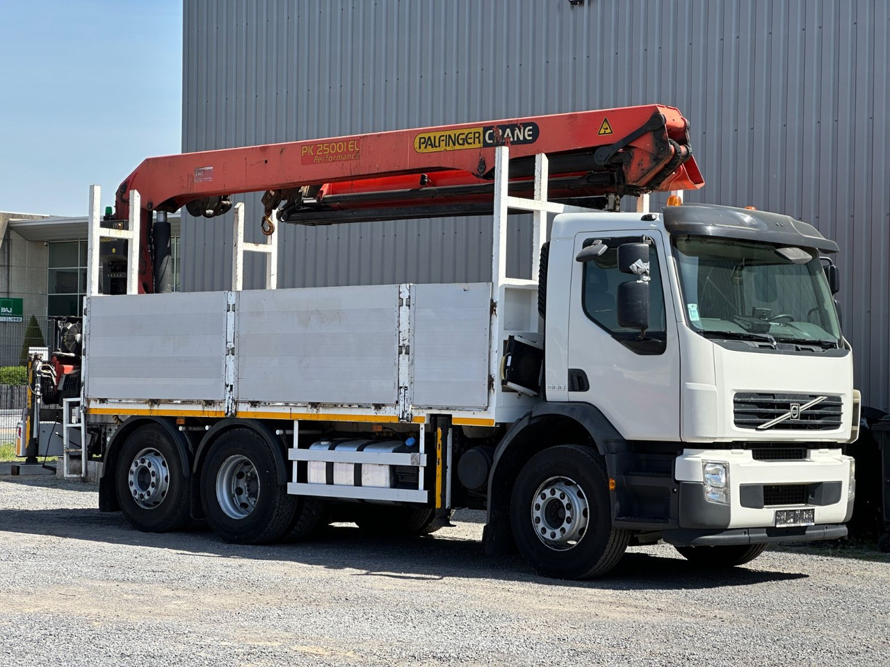 Volvo VOLVO FE 330 PALFINGER 25001 EL Performance - Autokran: das Bild 2 Volvo VOLVO FE 330 PALFINGER 25001 EL Performance - Autokran: das Bild 2