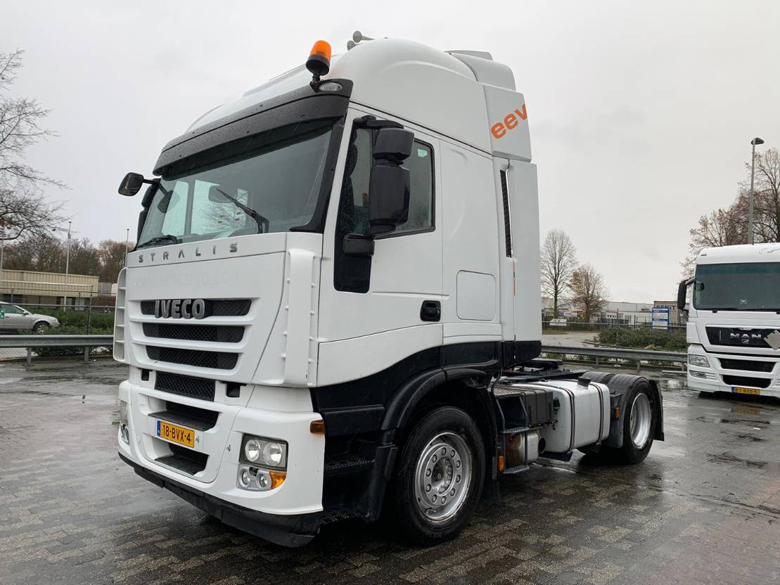 Sattelzugmaschine Iveco Stralis 440.45 pk / 560.km / EEV / 2012 / 2 tanks: das Bild 1