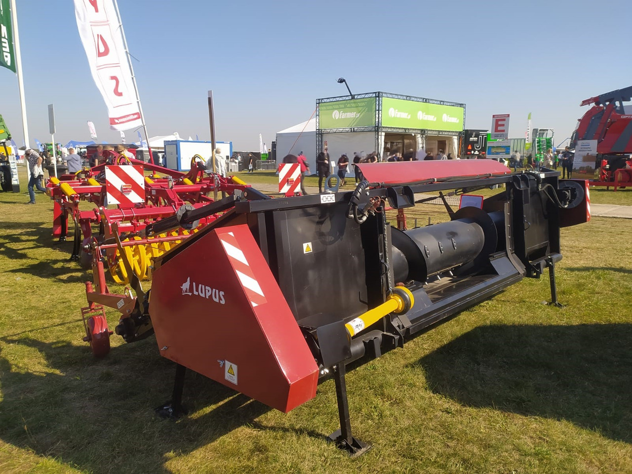 Zubehör für Erntemaschine, Zustand - NEU Lupus Schwadaufnehmer / Pickup header / Ramasseurs d'andains / Recogedor de hileras / Raccoglitore di andane /  Подборщик валков / Podbieracz pokosów 3,4 m: das Bild 9