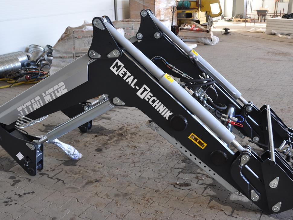 METAL-TECHNIK Frontlader / Front loader / Chargeur frontal / Caricatore frontale / Cargador fronta / Фронтальный погрузчик / Ładowacz czołowy Tytan MT-02 - Frontlader für Traktor für Anbauteil: das Bild 2 METAL-TECHNIK Frontlader / Front loader / Chargeur frontal / Caricatore frontale / Cargador fronta / Фронтальный погрузчик / Ładowacz czołowy Tytan MT-02 - Frontlader für Traktor für Anbauteil: das Bild 2