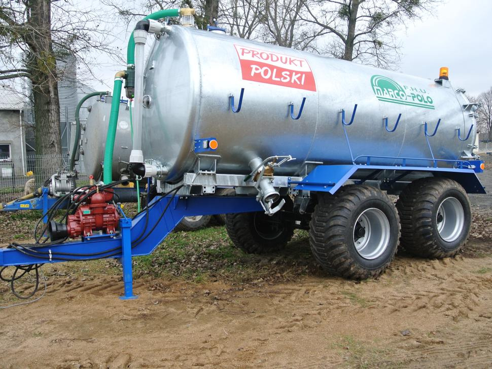 Marco-Polo Gülletankwagen / Slurry tanker / Epandeur à lisier / Cisterna per liquami / Сisterna de estiércol líquido / Цистерна для жидкого органического удобрения / Wóz asenizacyjny 12 000 - Güllefass: das Bild 2 Marco-Polo Gülletankwagen / Slurry tanker / Epandeur à lisier / Cisterna per liquami / Сisterna de estiércol líquido / Цистерна для жидкого органического удобрения / Wóz asenizacyjny 12 000 - Güllefass: das Bild 2