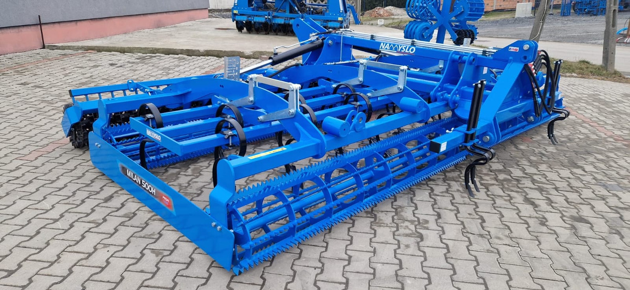 Namyslo Saatbettbereitung / Seedbed preparation / Combiné de préparation / Sembradora / Посевной агрегат / Agregat uprawowy 5 m - Grubber: das Bild 2 Namyslo Saatbettbereitung / Seedbed preparation / Combiné de préparation / Sembradora / Посевной агрегат / Agregat uprawowy 5 m - Grubber: das Bild 2