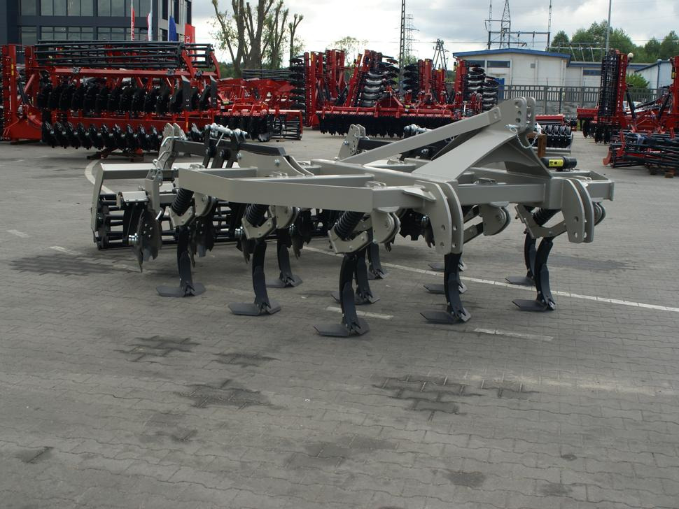 ROLEX Flügelschargrubber / No-till cultivator / Dechaumeur à dents / Aratri stoppiatori / Cultivador sin labranza / Культиватор No-till / Kultywator bezorkowy 3 m - Grubber: das Bild 5 ROLEX Flügelschargrubber / No-till cultivator / Dechaumeur à dents / Aratri stoppiatori / Cultivador sin labranza / Культиватор No-till / Kultywator bezorkowy 3 m - Grubber: das Bild 5