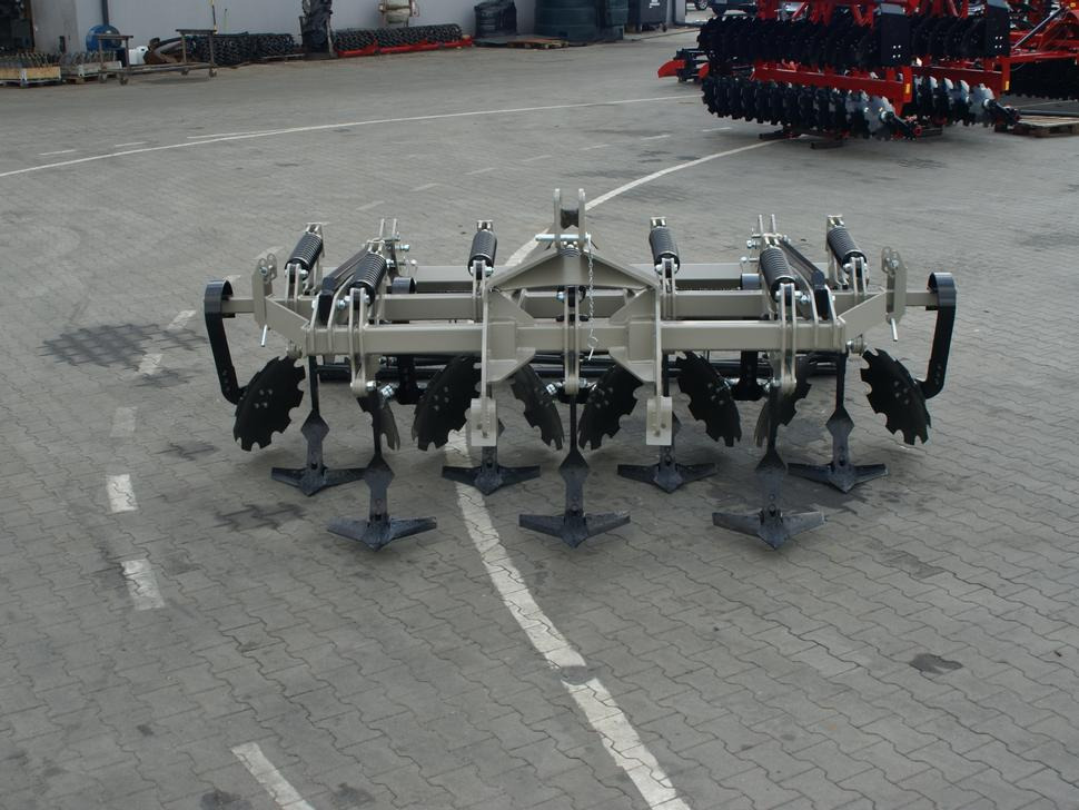 ROLEX Flügelschargrubber / Stubble cultivator / Dechaumeur à dents / Aratri stoppiatori / Стерневой культиватор / Agregat podorywkowy 3 m - Grubber: das Bild 5 ROLEX Flügelschargrubber / Stubble cultivator / Dechaumeur à dents / Aratri stoppiatori / Стерневой культиватор / Agregat podorywkowy 3 m - Grubber: das Bild 5