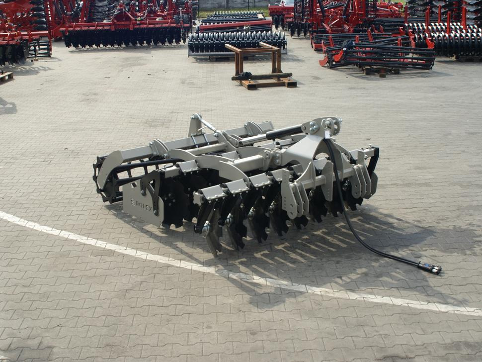 ROLEX Scheibenegge / Disc harrow for vineyards / Dechaumeur à disques pour vignes / Erpice a dischi / Дисковая борона для виноградника / Brona talerzowa do winnic 1,1 m - Scheibenegge: das Bild 4 ROLEX Scheibenegge / Disc harrow for vineyards / Dechaumeur à disques pour vignes / Erpice a dischi / Дисковая борона для виноградника / Brona talerzowa do winnic 1,1 m - Scheibenegge: das Bild 4
