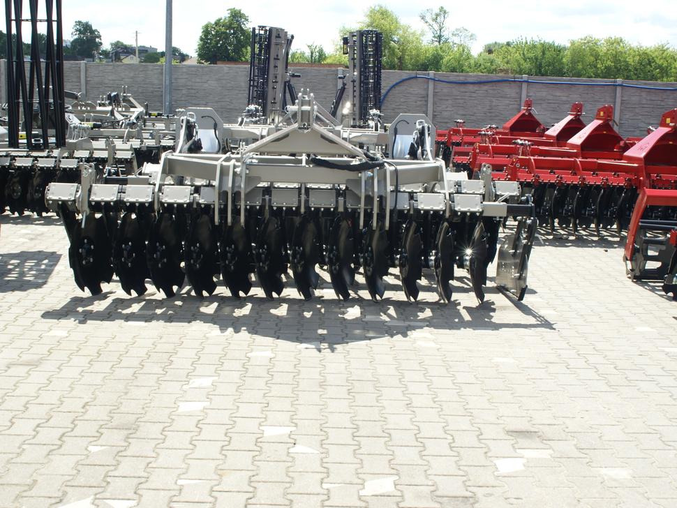 ROLEX Scheibenegge / Discs harrow / Dechaumeur à disques / Erpice a dischi / Дисковая борона / Brona talerzowa 3 m - Scheibenegge: das Bild 5 ROLEX Scheibenegge / Discs harrow / Dechaumeur à disques / Erpice a dischi / Дисковая борона / Brona talerzowa 3 m - Scheibenegge: das Bild 5