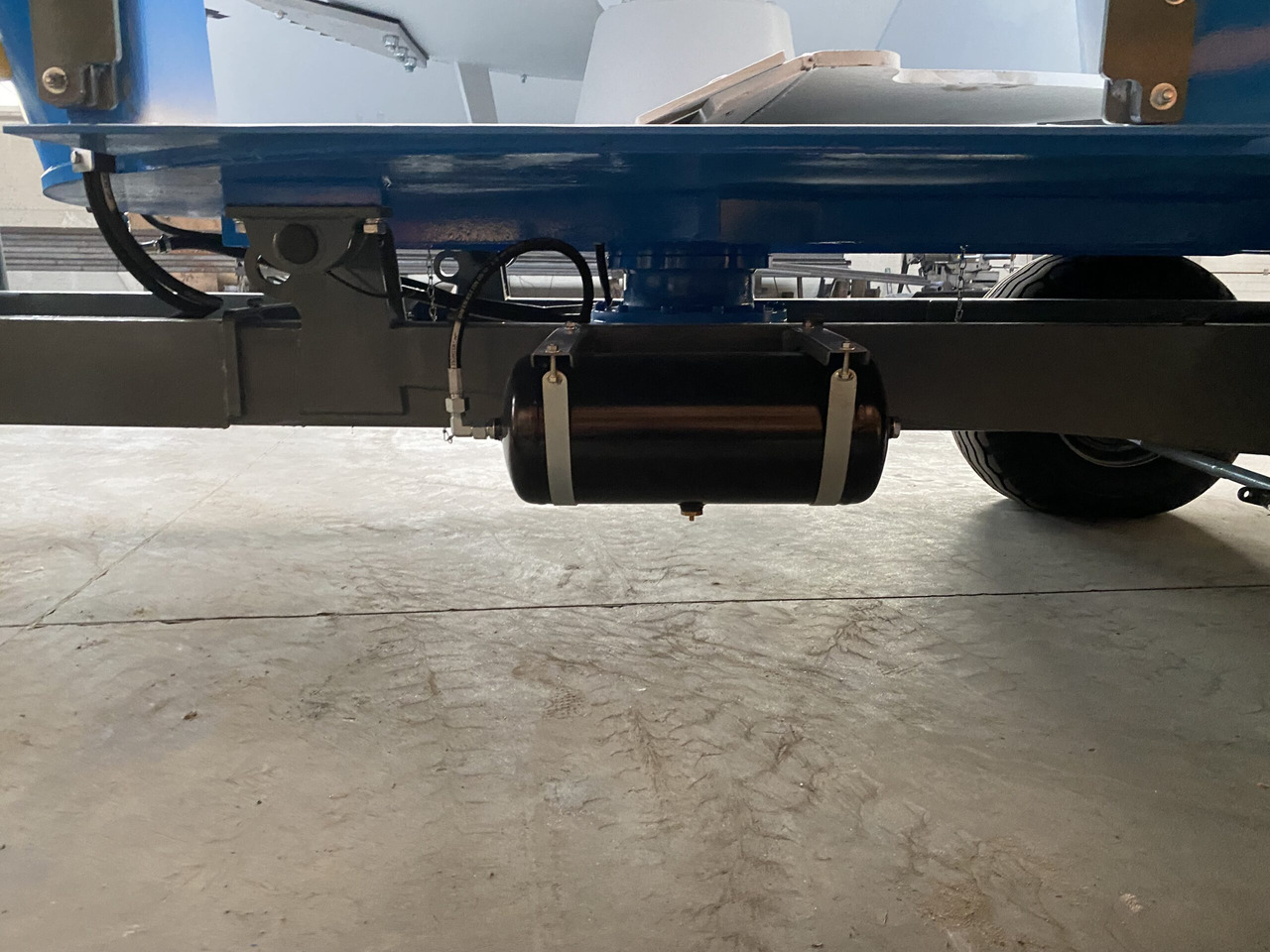 Futtermischwagen, Zustand - NEU ZAMET Futtermischwagen / Feed mixer / Melangeuse / Carro miscelatore / Vagoneta 2 sinfines / Кормораздатчик 2 шнека / Wóz paszowy 14 m3: das Bild 7