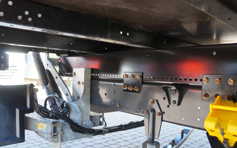Koffer LKW Iveco DAILY 72c18  Automat HI-MATIC Kontener 6 m 117 tys km Wzorowy Stan: das Bild 11