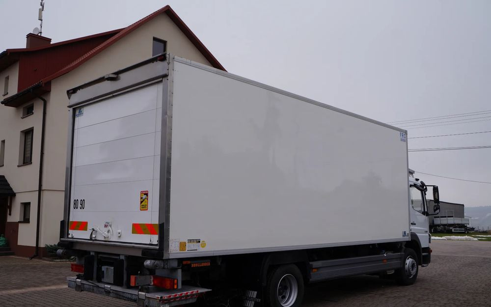 Mercedes-Benz ATEGO 1318 EURO 5 132 TYS KM CHŁODNIA CARRIER 750 WINDA - Kühlkoffer LKW: das Bild 5 Mercedes-Benz ATEGO 1318 EURO 5 132 TYS KM CHŁODNIA CARRIER 750 WINDA - Kühlkoffer LKW: das Bild 5