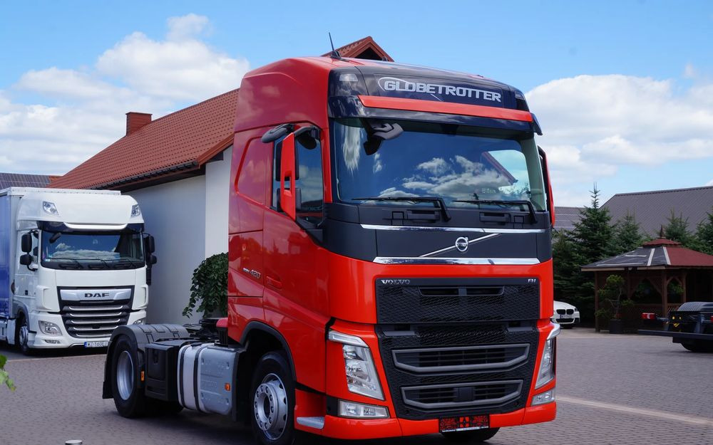 Volvo FH 4 EURO 6 GLOBETROTTER NISKI PRZEBIEG PEŁEN SERWIS - Sattelzugmaschine: das Bild 2 Volvo FH 4 EURO 6 GLOBETROTTER NISKI PRZEBIEG PEŁEN SERWIS - Sattelzugmaschine: das Bild 2