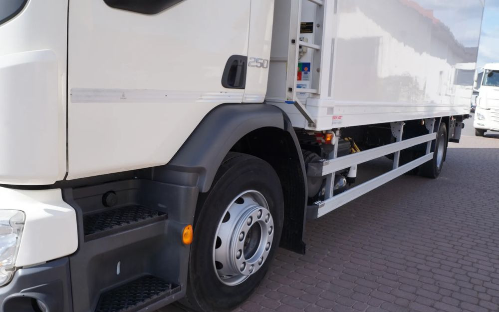 Volvo FE 18.250 Euro 6 18 TON CHŁODNIA KONTENER 19 PALET NISKI PRZEBIEG - Kühlkoffer LKW: das Bild 5 Volvo FE 18.250 Euro 6 18 TON CHŁODNIA KONTENER 19 PALET NISKI PRZEBIEG - Kühlkoffer LKW: das Bild 5
