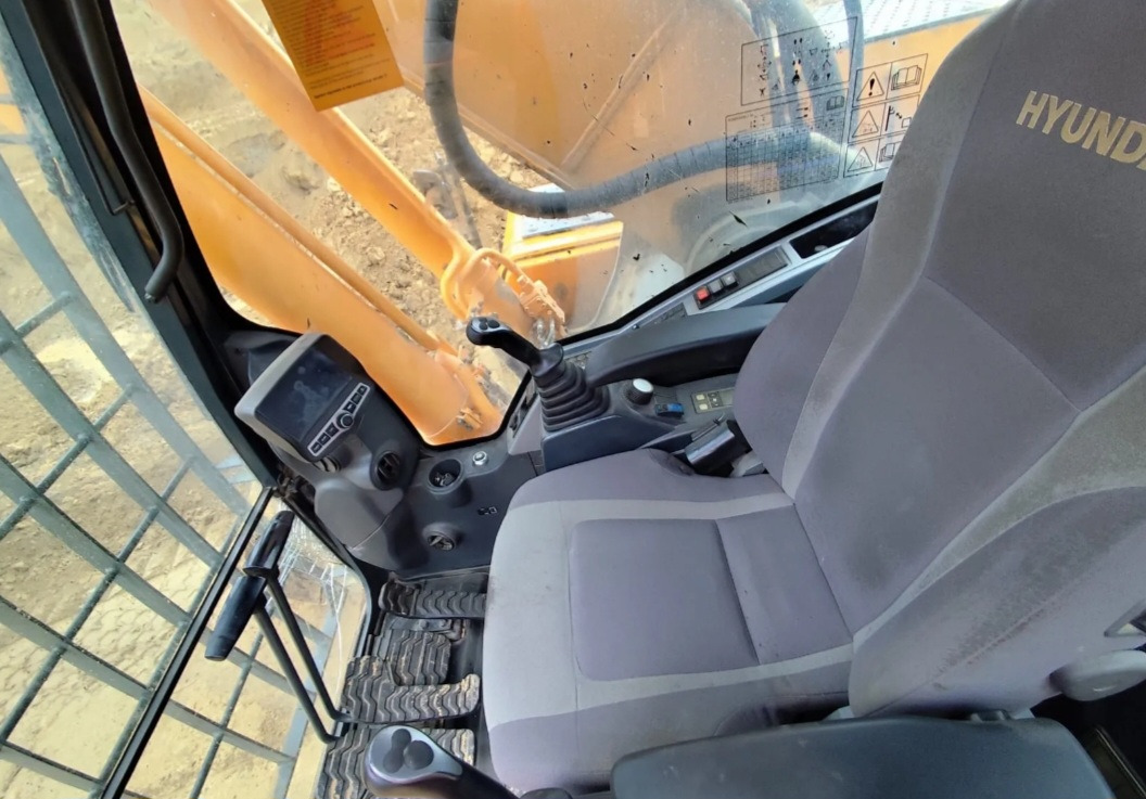 HYUNDAI NLC 300 - Kettenbagger: das Bild 3 HYUNDAI NLC 300 - Kettenbagger: das Bild 3