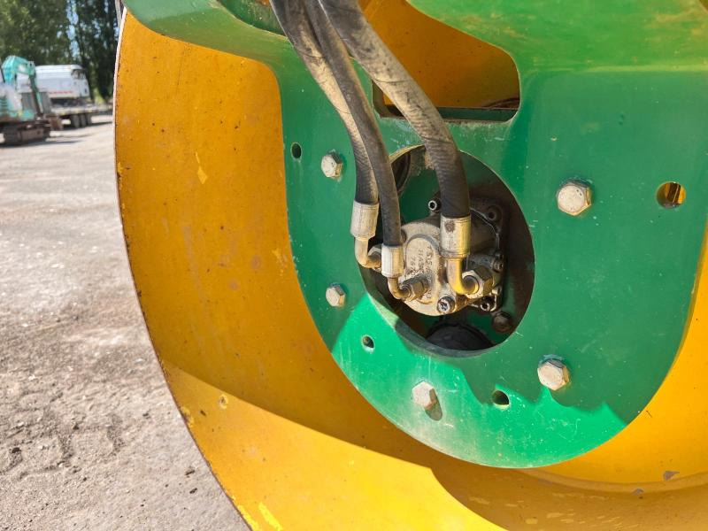 Straßenwalze Ammann AV26-2 COMPACTEUR ROULEAU TANDEM VIBRANT ARTICULÉ: das Bild 13 Straßenwalze Ammann AV26-2 COMPACTEUR ROULEAU TANDEM VIBRANT ARTICULÉ: das Bild 13