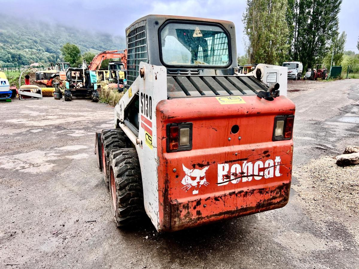 Bobcat S130 Chargeuse Compact - Kompaktlader: das Bild 3 Bobcat S130 Chargeuse Compact - Kompaktlader: das Bild 3
