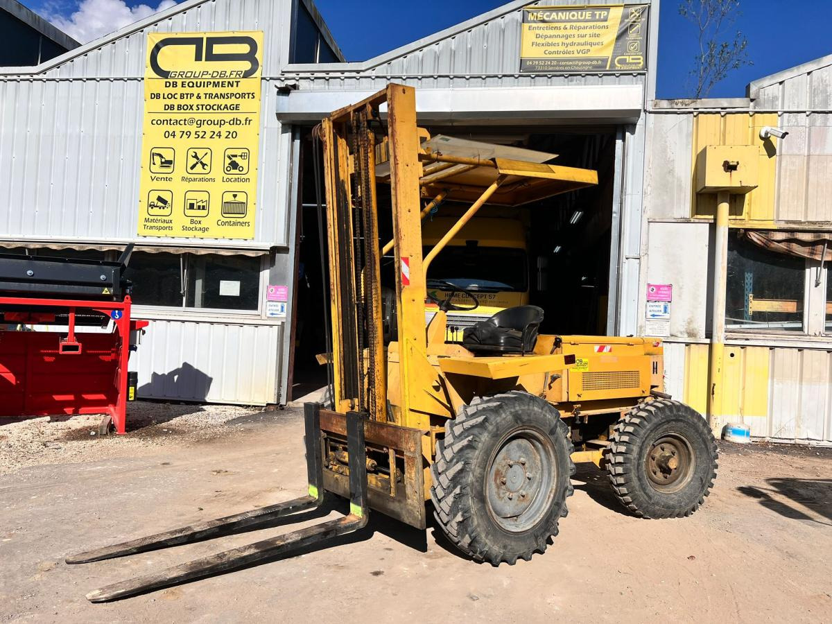 INTERNATIONAL IH 2525 CHARIOT ELEVATEUR 2,5T 3,6m - Dieselstapler: das Bild 1 INTERNATIONAL IH 2525 CHARIOT ELEVATEUR 2,5T 3,6m - Dieselstapler: das Bild 1