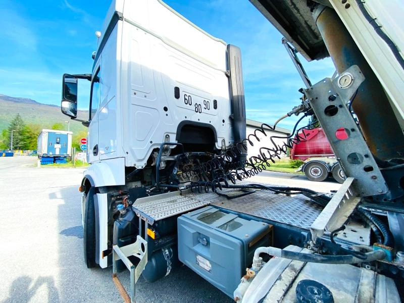 MERCEDES Tracteur routier ACTROS 1851 4X2 avec KIT HYDRAULIQUE - Sattelzugmaschine: das Bild 3 MERCEDES Tracteur routier ACTROS 1851 4X2 avec KIT HYDRAULIQUE - Sattelzugmaschine: das Bild 3