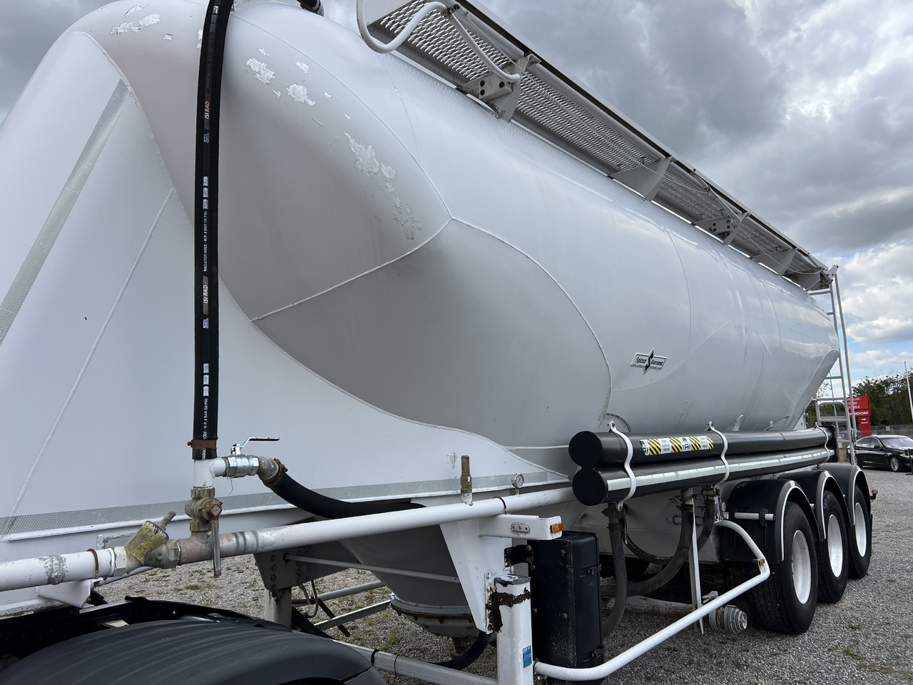 SPITZER S27DR-F010 - Siloauflieger: das Bild 3 SPITZER S27DR-F010 - Siloauflieger: das Bild 3