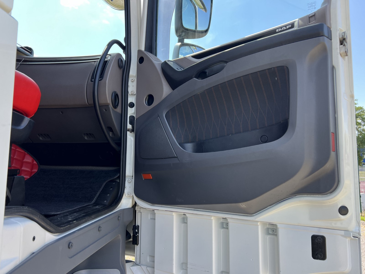 Sattelzugmaschine DAF XF 530 FT: das Bild 46