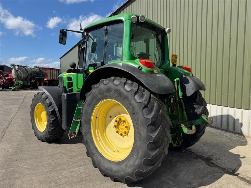 John Deere John Deere 6930 Premium - Traktor: das Bild 2 John Deere John Deere 6930 Premium - Traktor: das Bild 2
