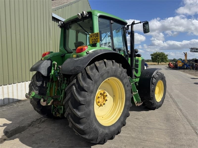 John Deere John Deere 6930 Premium - Traktor: das Bild 4 John Deere John Deere 6930 Premium - Traktor: das Bild 4