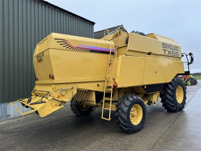 New Holland New Holland TX66 c/w 20ft Header - Zubehör für Erntemaschine: das Bild 2 New Holland New Holland TX66 c/w 20ft Header - Zubehör für Erntemaschine: das Bild 2