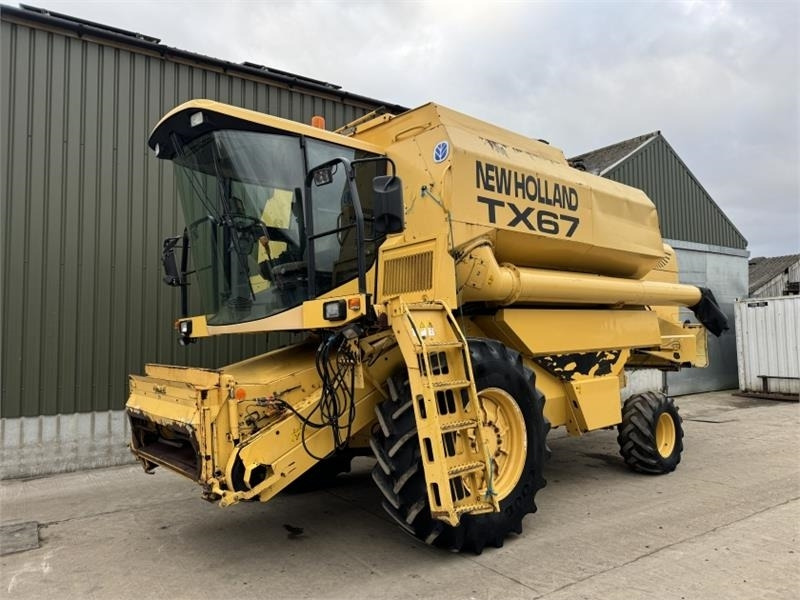 New Holland New Holland TX67 c/w 20ft Header - Zubehör für Erntemaschine: das Bild 3 New Holland New Holland TX67 c/w 20ft Header - Zubehör für Erntemaschine: das Bild 3