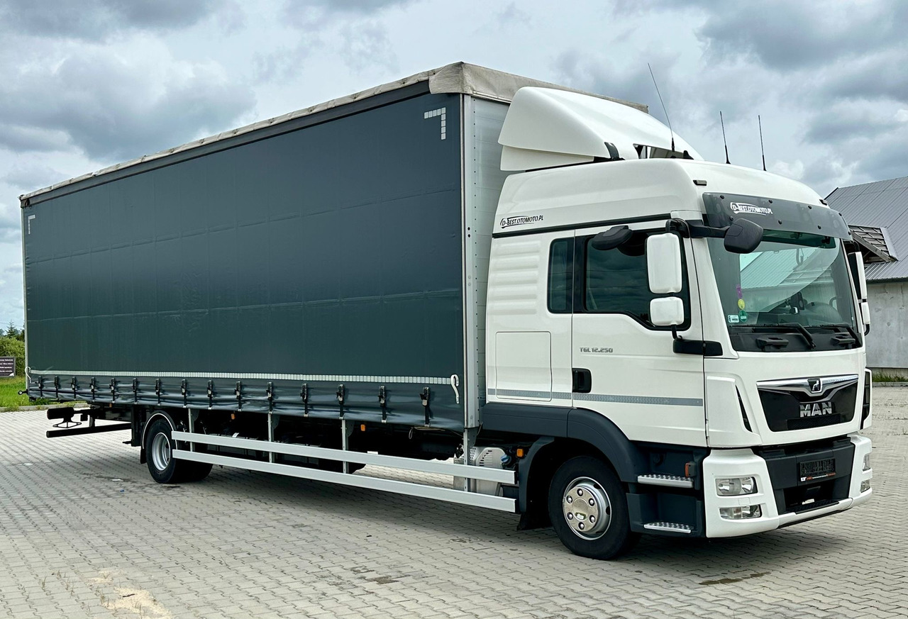 MAN TGL 12.250 / FIRANKA / 23 EUROPALETY / 9.5 M DŁUGOŚCI / NISKI PRZEBIEG / SYPIALKA / 2020 ROK - Plane LKW: das Bild 1 MAN TGL 12.250 / FIRANKA / 23 EUROPALETY / 9.5 M DŁUGOŚCI / NISKI PRZEBIEG / SYPIALKA / 2020 ROK - Plane LKW: das Bild 1