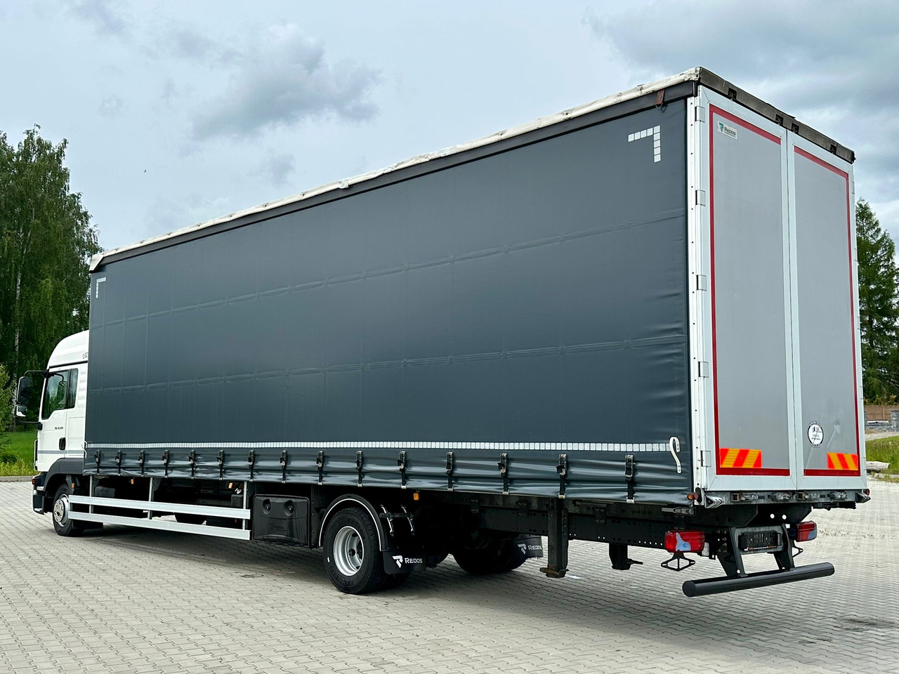 MAN TGL 12.250 / FIRANKA / 23 EUROPALETY / 9.5 M DŁUGOŚCI / NISKI PRZEBIEG / SYPIALKA / 2020 ROK - Plane LKW: das Bild 4 MAN TGL 12.250 / FIRANKA / 23 EUROPALETY / 9.5 M DŁUGOŚCI / NISKI PRZEBIEG / SYPIALKA / 2020 ROK - Plane LKW: das Bild 4