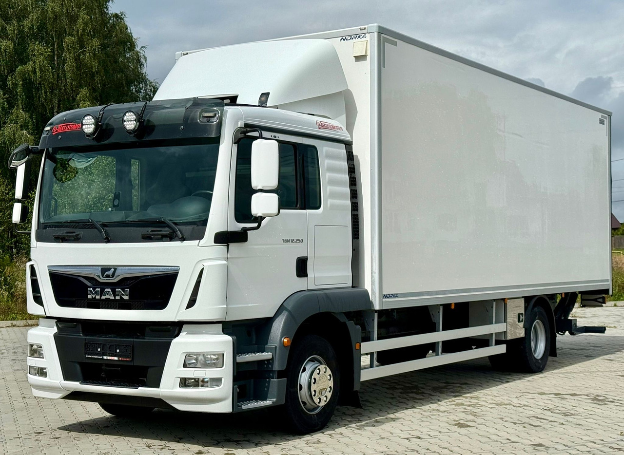 MAN TGM 12.250 / TGL / IZOTERMA / WINDA / 18 EUROPALET / SYPIALKA / 2018 - Isotherm LKW: das Bild 2 MAN TGM 12.250 / TGL / IZOTERMA / WINDA / 18 EUROPALET / SYPIALKA / 2018 - Isotherm LKW: das Bild 2