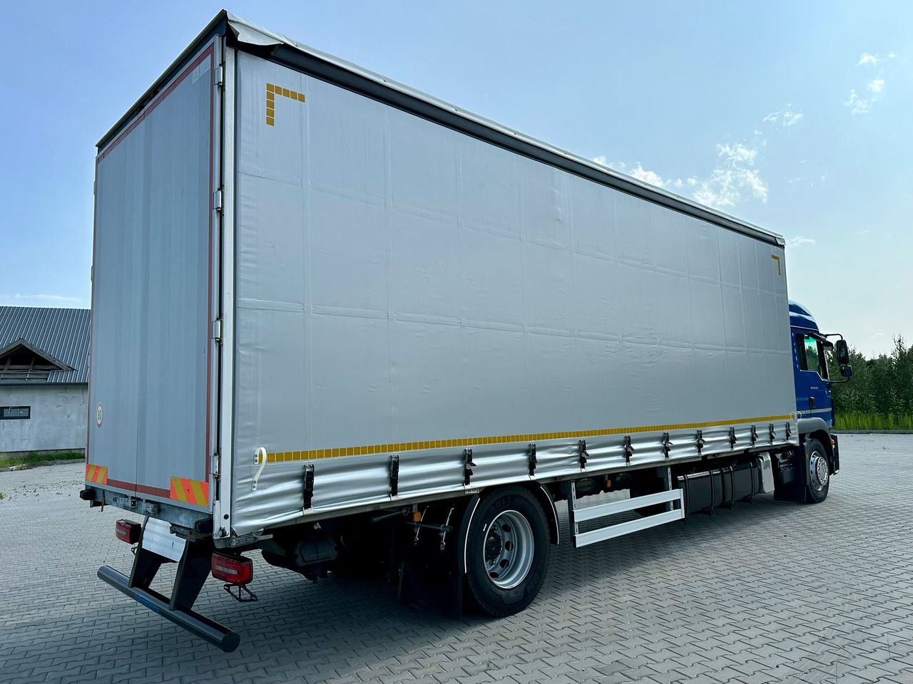 MAN TGM 18.320 / FIRANKA / 20 EUROPALET / 8.3 M DŁUGOŚCI / AUTOMAT / SYPIALKA / 2018 ROK / 9 809 KG ŁADOWNOŚCI - Plane LKW: das Bild 4 MAN TGM 18.320 / FIRANKA / 20 EUROPALET / 8.3 M DŁUGOŚCI / AUTOMAT / SYPIALKA / 2018 ROK / 9 809 KG ŁADOWNOŚCI - Plane LKW: das Bild 4