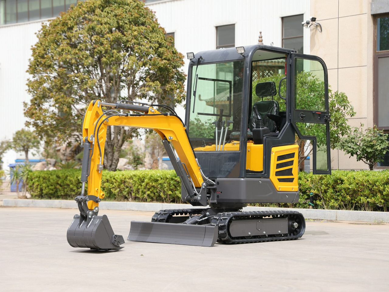 KUBOTA Diesel Mini excavator 1.8 Ton - Müller Machinery MB 18 - VKSH - Minibagger: das Bild 1 KUBOTA Diesel Mini excavator 1.8 Ton - Müller Machinery MB 18 - VKSH - Minibagger: das Bild 1